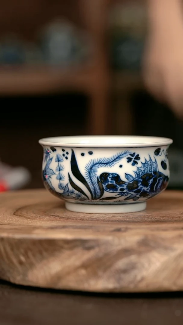 手绘手绘高温现代瓷  气  鲽鱼矮炉杯100C