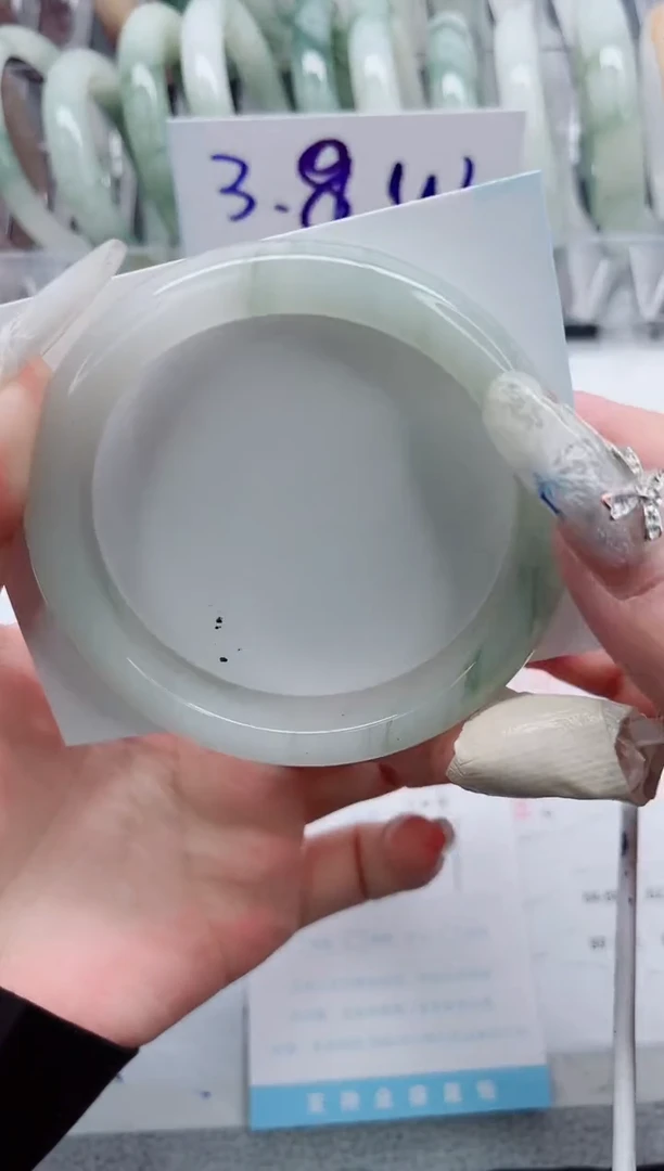 【闪购商品】石英质玉手镯未镶嵌A204-60.1