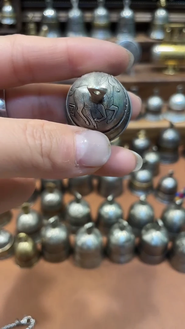 铁合金珐琅图*利比里亚生肖马开口铃铛