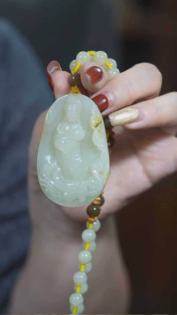 颈饰未镶嵌和田玉观音