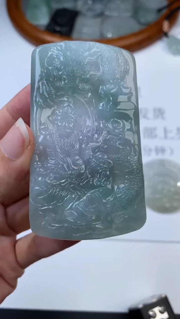 未镶嵌挂件翡翠305902     多人