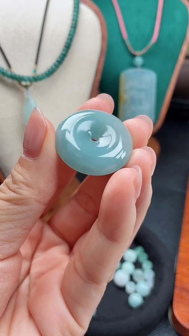 颈饰未镶嵌翡翠颈饰 未镶嵌 翡翠