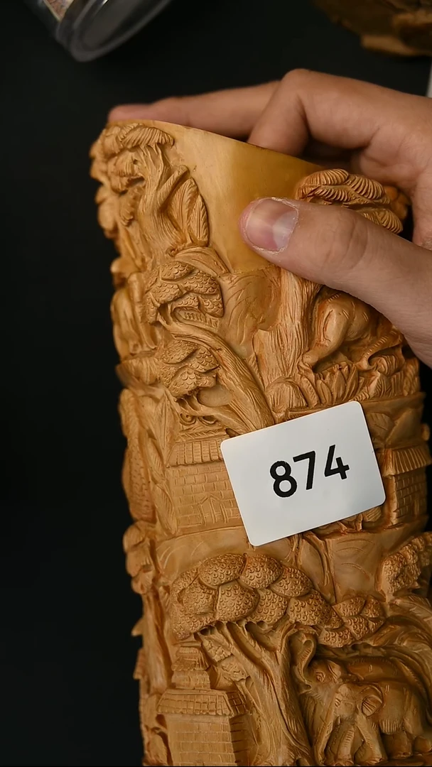 檀香木其他工艺品 笔筒 804克~6-874