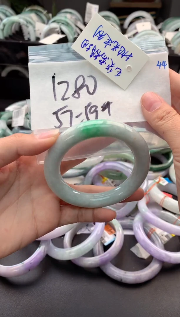 【闪购商品】定制翡翠未镶嵌毛货需精细抛光+多人