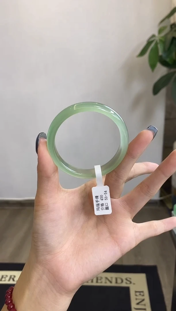 【闪购商品】玛瑙/玉髓手镯未镶嵌185