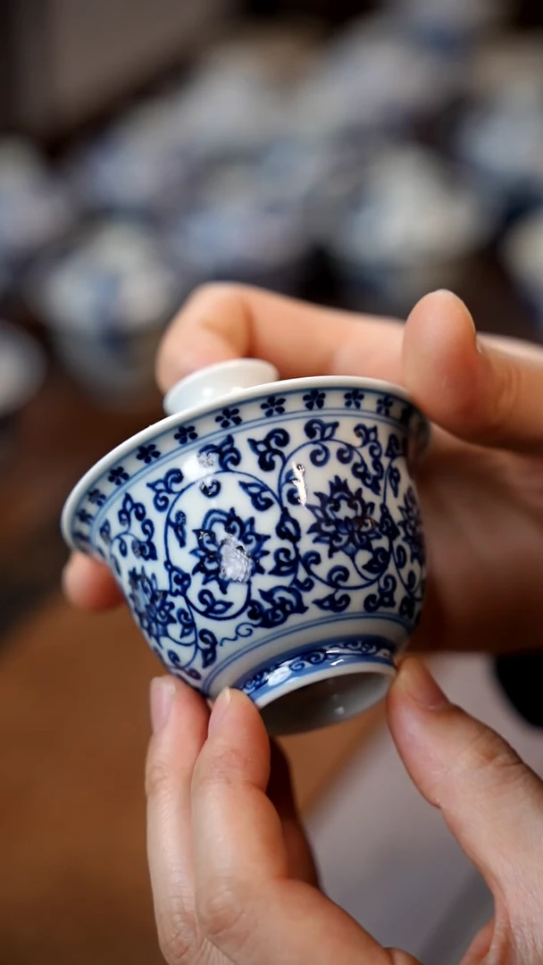 【闪购商品】经典缠枝盖碗111111111