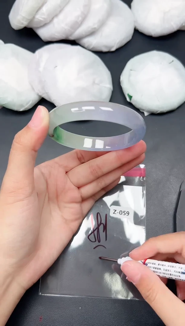 精品手镯，一物一拍Z059