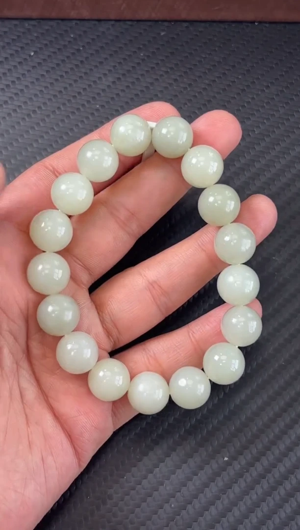未镶嵌手串和田玉且末微色差近矿卡12Lj