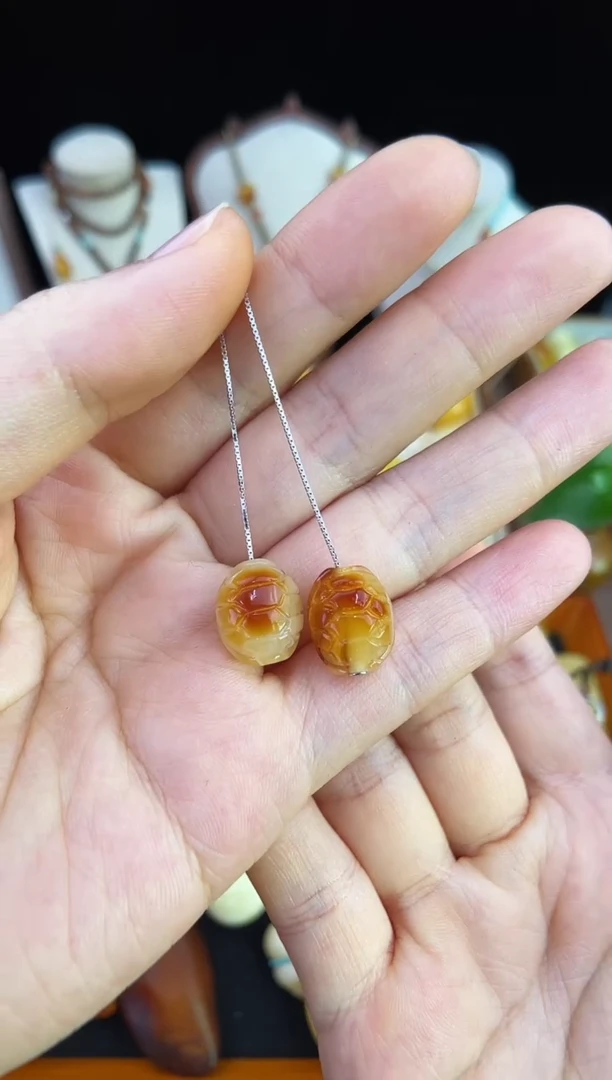 琥珀未镶嵌珠宝奇石柒月