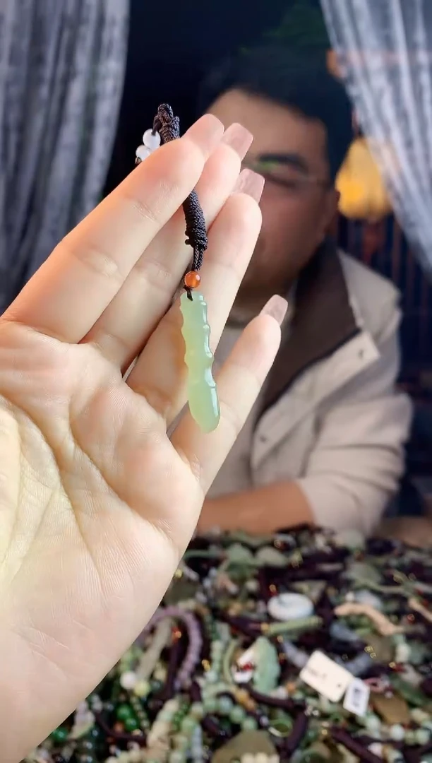 【闪购商品】和田玉挂件未镶嵌多样性发货拍一发一