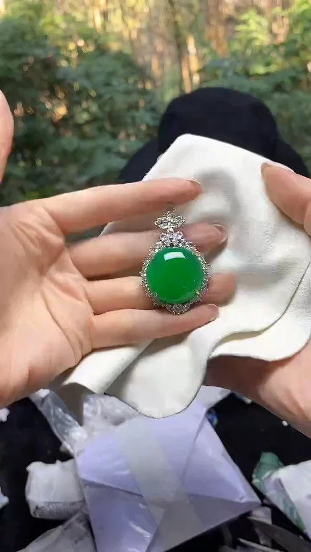 满色吊坠 所见即所得！！