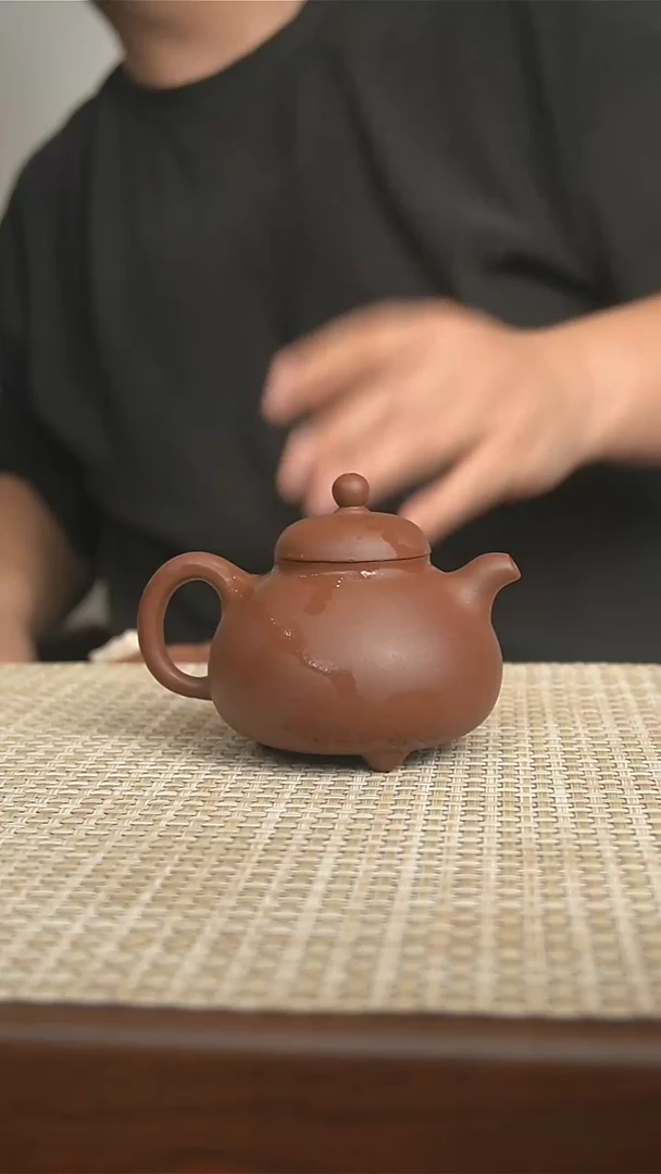 茶壶紫砂宜兴紫砂壶紫泥三足乳鼎180cc