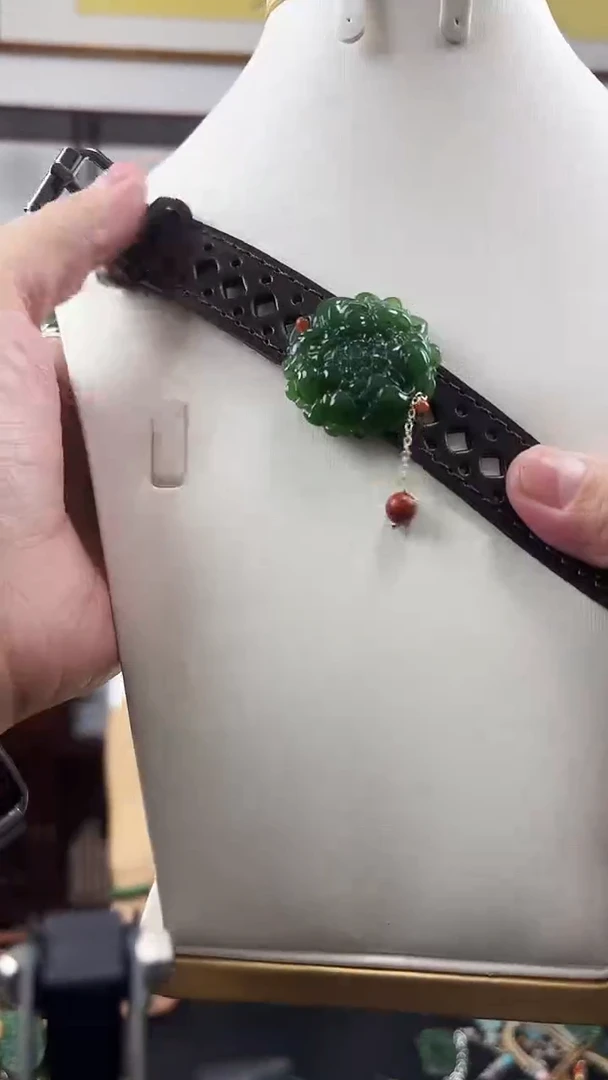 颈饰未镶嵌和田玉手牌