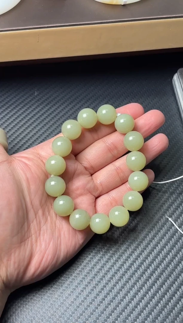 未镶嵌手串和田玉若羌李保国矿微色差卡14mM