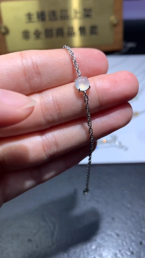 颈饰银S925镶嵌翡翠净货