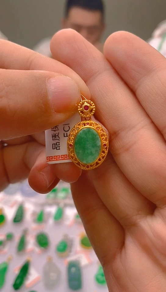 【闪购商品】翡翠颈饰18K金镶嵌新号开播，全场乱卖