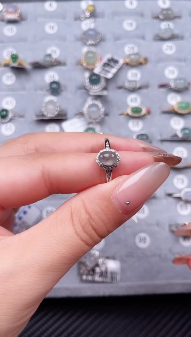 【闪购商品】翡翠戒指银S925镶嵌天然A货翡翠