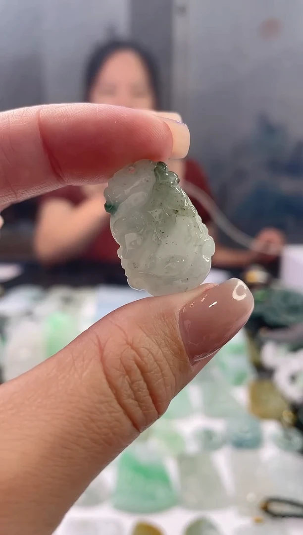 吊坠(不含链)未镶嵌翡翠1