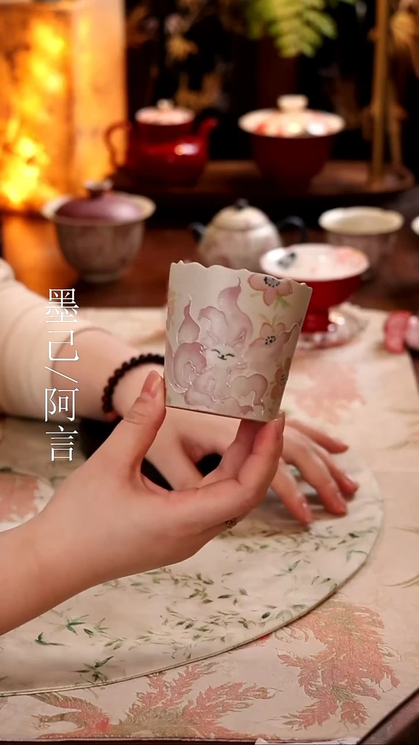 火石红-手绘九尾狐-花浪咖啡杯