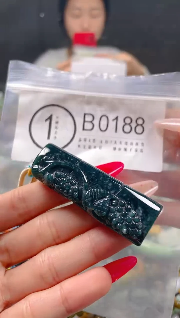 【闪购商品】翡翠颈饰未镶嵌/B/翡翠A货一图一物