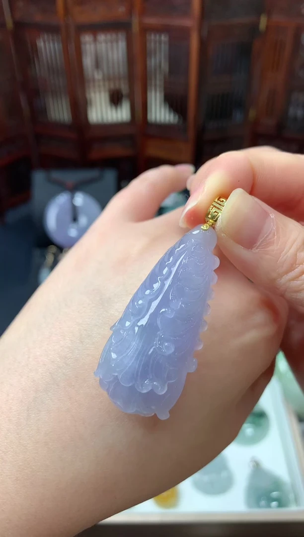 【闪购商品】翡翠吊坠(不含链)18K金镶嵌挂件