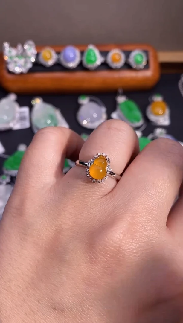 【闪购商品】翡翠戒指18K金镶嵌戒指