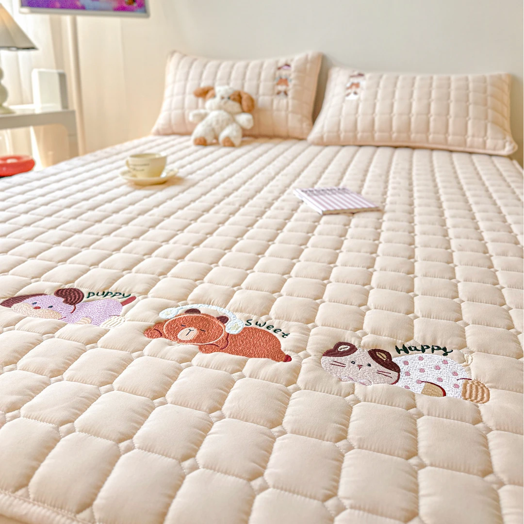 A类母婴级卡其刺绣夹棉床笠三件套四季通用加厚床罩床垫保护罩套