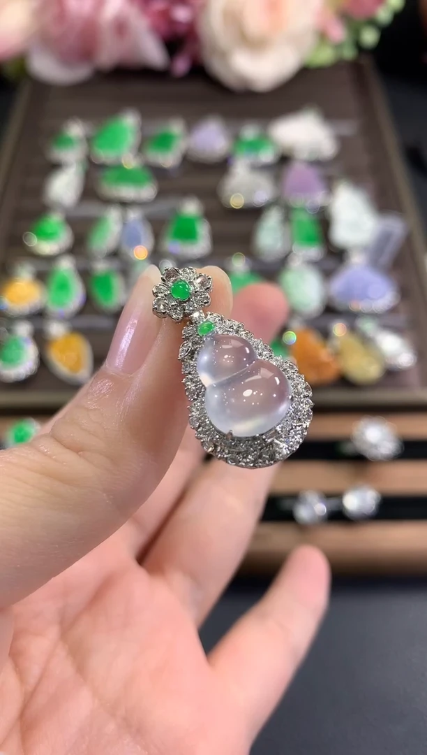 吊坠(不含链)18K金镶嵌翡翠v90