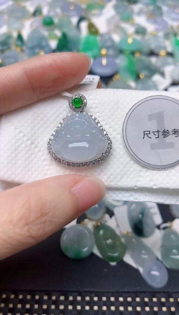 颈饰未镶嵌翡翠天然缅甸A货翡翠