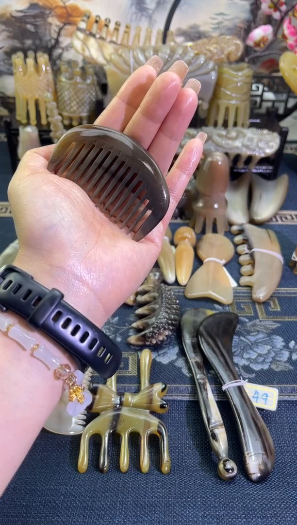 云南老白水捡漏黑金刚包包梳