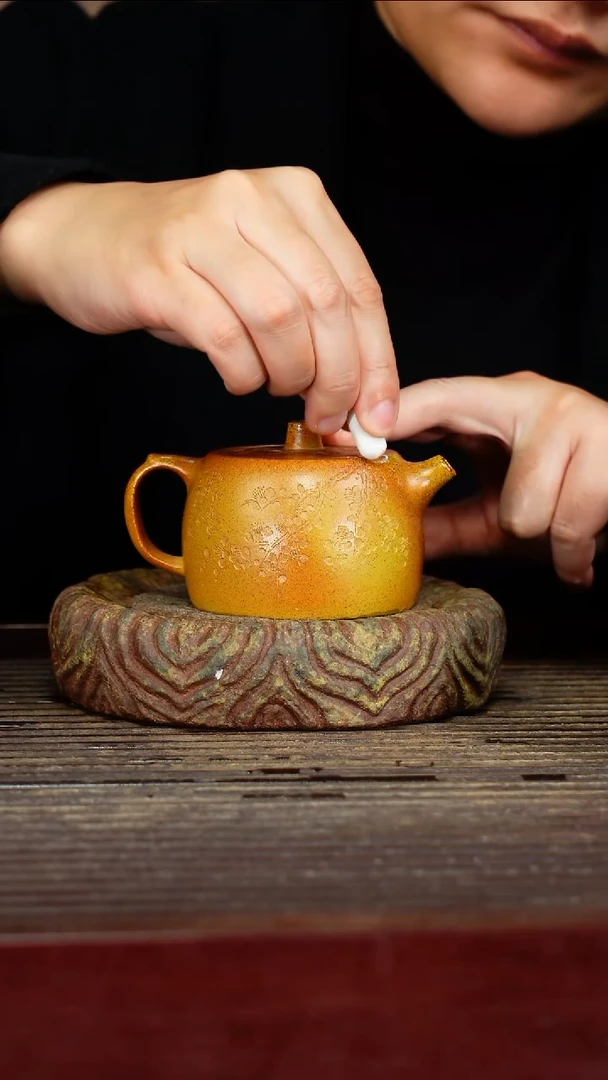 宜兴原矿紫砂壶茶壶宜兴原矿紫砂壶茶壶180C