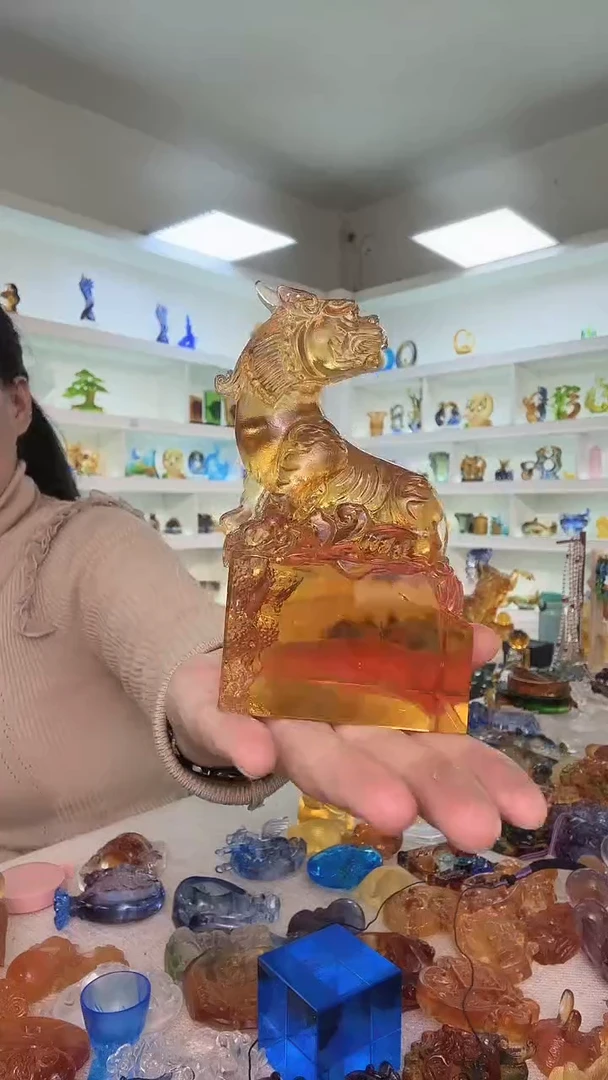 手工艺品琉璃谛听