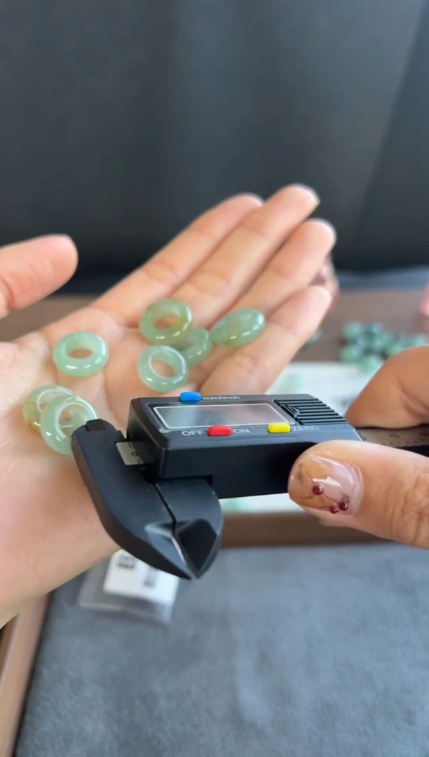 颈饰未镶嵌翡翠B15买断多样性发一