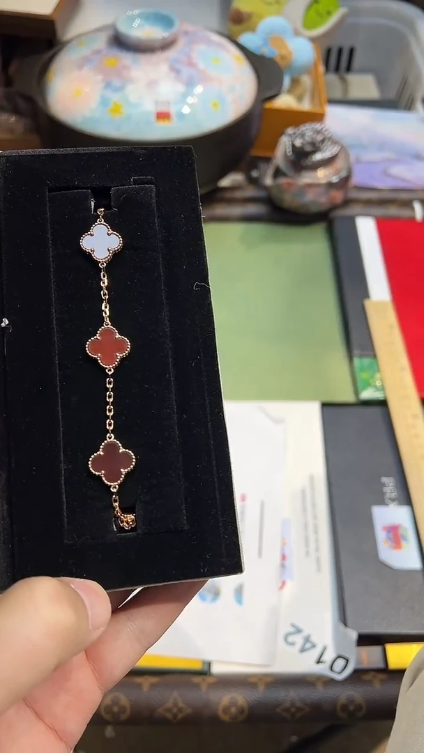 【公路商店】摆件·五花红手-全场包邮