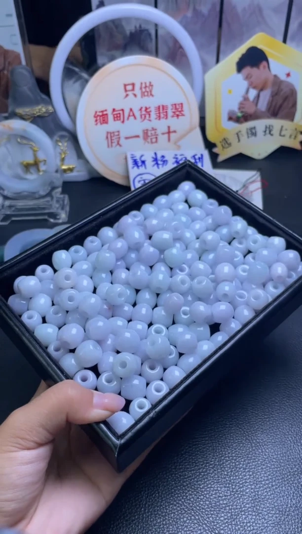 颈饰未镶嵌翡翠路路通多样性发一