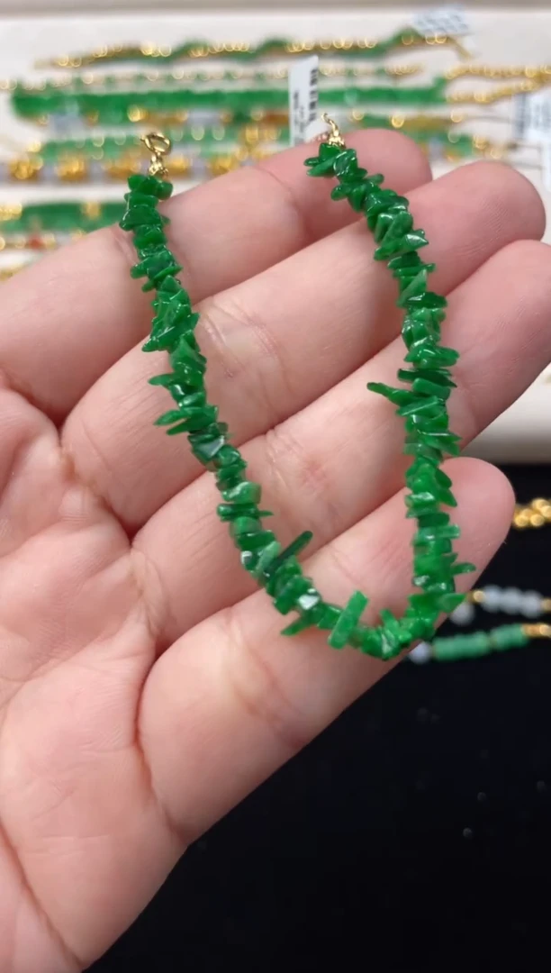18K金镶嵌手链翡翠一条  P541