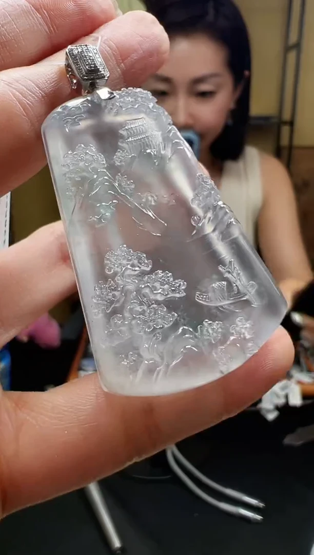 翡翠18K金镶嵌颈饰DFZ0530-98