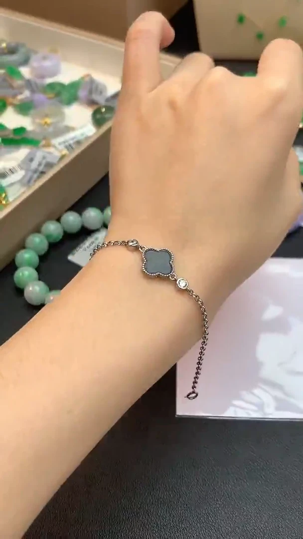【闪购商品】翡翠颈饰银S925镶嵌赠礼盒证书 敏