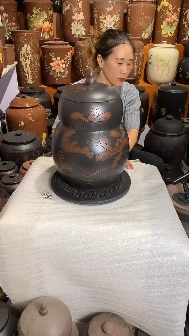 五号葫芦茶缸线雕荷花