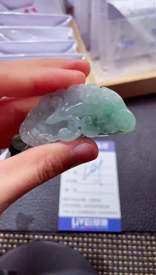 18K金镶嵌挂件翡翠1118888