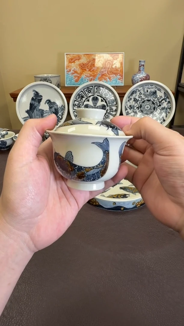二号釉九鲤图盖碗