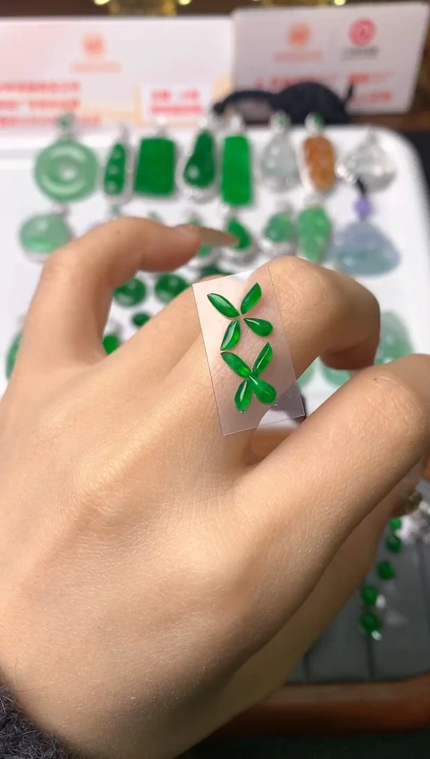 【闪购商品】定制翡翠未镶嵌裸石（镶嵌定制）