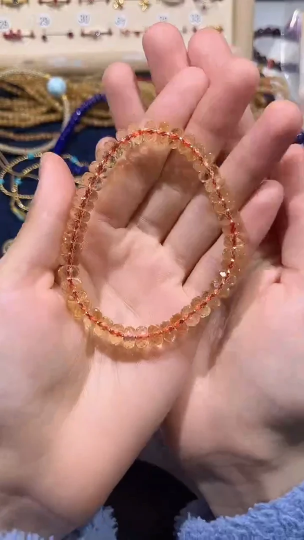 【闪购商品】水晶手链未镶嵌黄水晶手串多样性发一