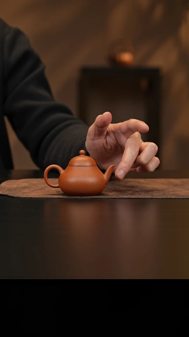 【闪购商品】紫砂茶壶允禾斋wzht 朱泥 梨形 100c