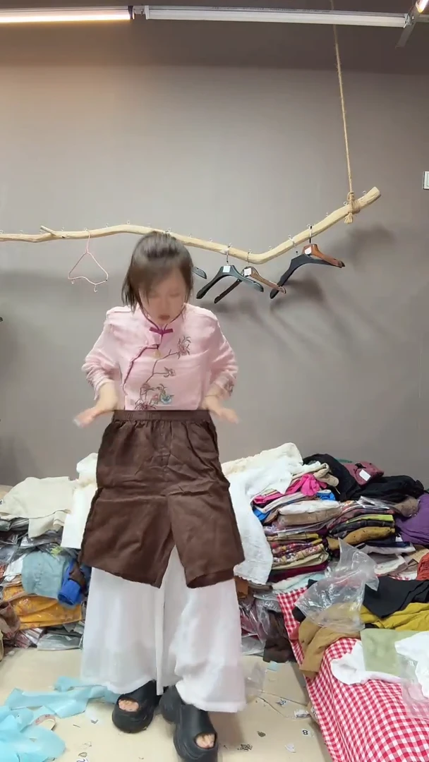 沐小睿服饰麻衣343