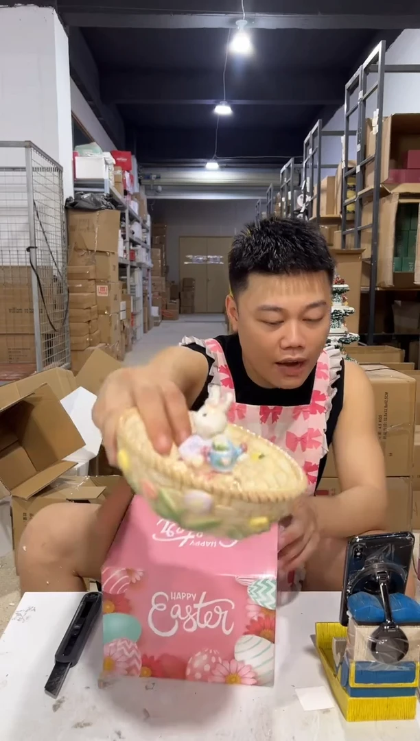 瓷片粉色原盒兔子碗