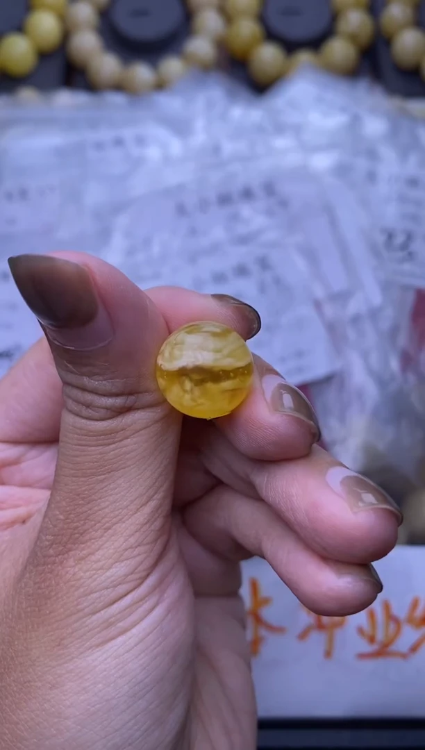 裸石琥珀未镶嵌大小姐珠宝93