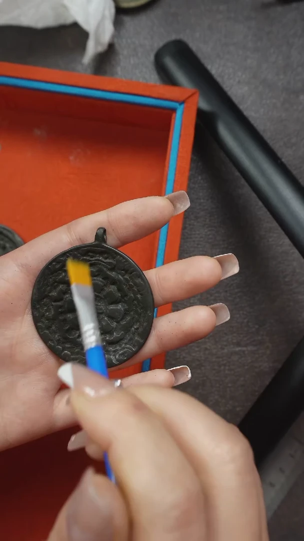 泥塑思***n新年快乐