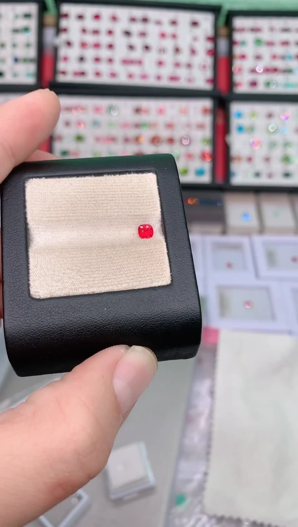 裸石尖晶石0.41ct纳米亚