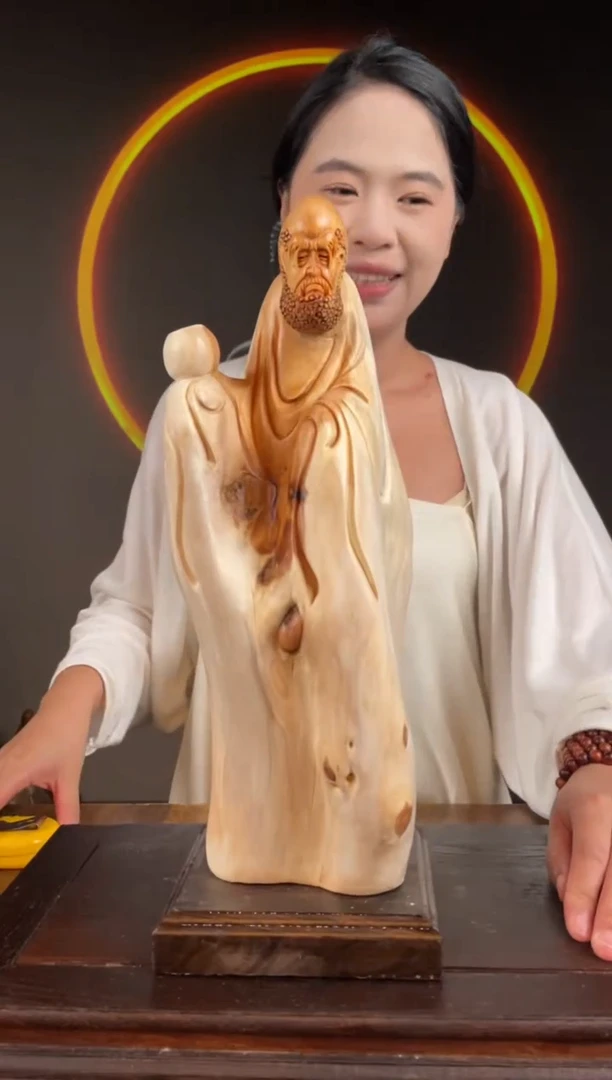 柏木（崖柏）手工摆件,先抢先得! 编号:163